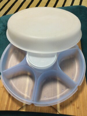Vintage TUPPERWARE Divided Vegetable Chip & Dip Serving Tray w/Dip Bowl & Lid-image