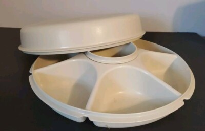 TUPPERWARE Serving Center 6-Part Divided Party Veggie Snack & Dip Tray 1665 1667-image