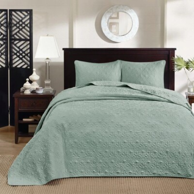 King Size Bedding Oversized Bedspread Quilt Set Green Blue Hues 3 Piece 120x118-image