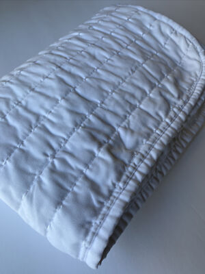 Madison Park White Tufted Pillow Sham Standard Size NWOT-image