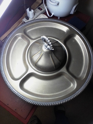 Metal Lazy Susan  With Covered Dip-image