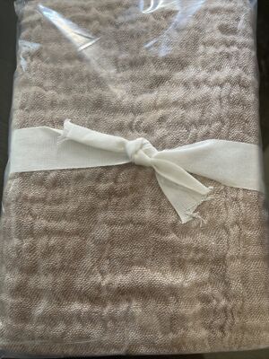(1) Pottery Barn Cloud Linen STANDARD Sham - Camel - NEW-image
