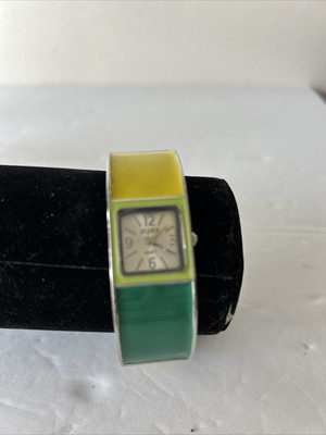 Studio Watch Women’s Hinged Quartz New Battery-image