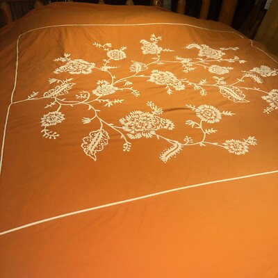 Pottery Barn Queen Size French Knot Floral Embroidered Duvet Cover-image