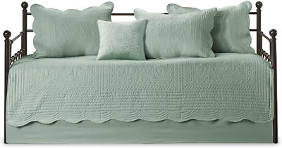 Tuscany Daybed Cover Set-Trendy Damask Quilting with Scalloped Edges All Season -image