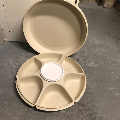 Tupperware 1665-1 Divided Serving Tray Container w Lid Party Vegetable Dip, VTG-image
