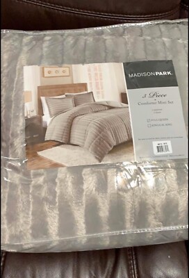 Madison Park Duke Faux Fur Comfotor Set-image