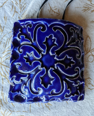 Studio Art Pottery Wall Pocket 3 3/4