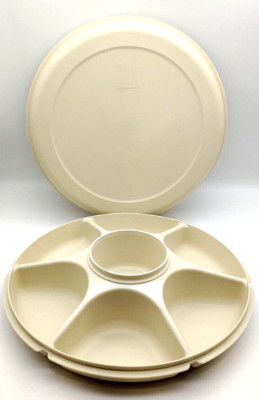 Tupperware 1665-1 Divided Serving Tray Container With Lid 1666-1 and Dip Bowl-image