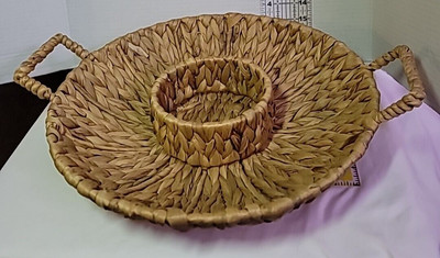Raffia Chip and Dip Bowl Serving Platter Plate Boho Hippie Chic Wicker Seagrass -image