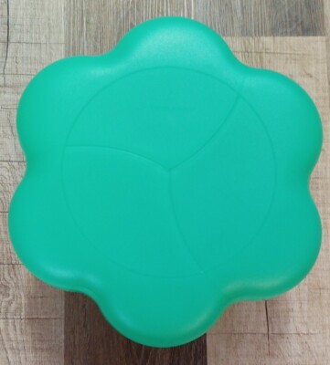 VTG Tupperware Chip & Dip Green Serving Tray 1.5 Gal #4624A-2 Free Shipping -image