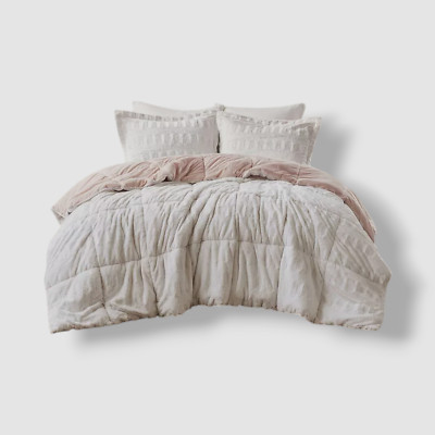 Madison Park White Blush Gia Faux-Fur 3-Piece Comforter Set, King/Cal King Size-image