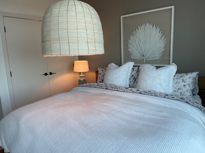 King Size Duvet Cover Set Cotton Honeycomb White Pottery Barn with 2 Euro Sham-image