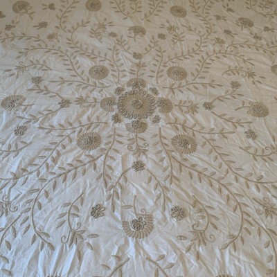 Pottery Barn Queen Ivory Embroidered Floral Duvet Cover GORGEOUS-image