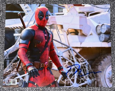 Ryan Reynolds Signed Autograph 8x10 Photo Deadpool & Wolverine Wade Beckett BAS-image