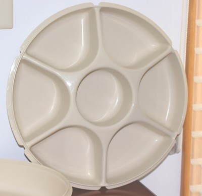 VTG Tupperware 14” Divided Veggie Fruit Dip Snack Party Tray 1665-3 Lid 1666-3-image