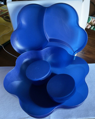 Blue Tupperware Scalloped Chip Salad Snack Serving Bowl Dip Bowls 4624 A-1+-image