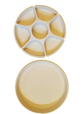 Tupperware Divided Serving Tray Vegetable Dip Container With Lid Ivory Storage -image