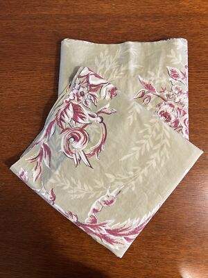 POTTERY BARN RENAISSANCE SCROLL PAIR OF STANDARD SHAMS MADE IN ISREAL-image