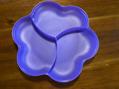 USED Tupperware replacement lid for Chip-n-Dip - VIOLET - FREE SHIPPING!-image