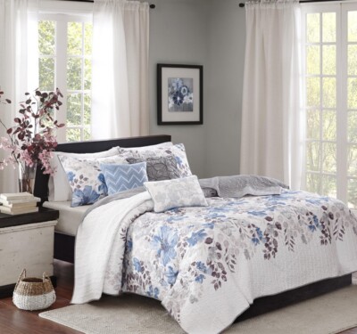 Madison Park Luna Quilt Modern Classic Design All Season King/Cal King Blue-image