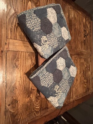 Pottery Barn Ezra Honeycomb Applique Cotton Standard Quilted Shams  S/2 Read-image