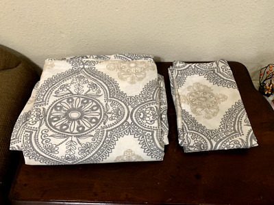 Pottery Barn Mason Medallion King/Cal King 108 x 92 Duvet Cover & 2 Pillow Shams-image