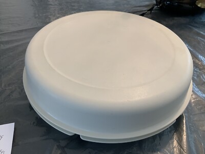 Vintage Tupperware Chip Dip Snack Serving Tray with Lid 1665-2 Party Veggie Tray-image