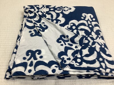 Pottery Barn Dorm Ikat Medallion Full/Queen Duvet Cover Navy and White Cotton-image