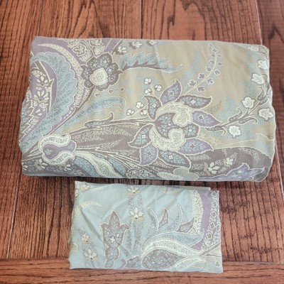 Pottery Barn King Paisley Duvet Cover & 1 Shams Caesarea Purple -image