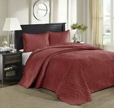Madison Park Queen Size Quebec Quilt Bedding Set Red Damask 3 PCS Bedspread NEW!-image