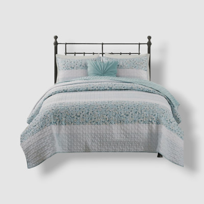 Madison Park Green Evian Seersucker Hypoallergenic Quilt Full/Queen. 4-Piece Set-image
