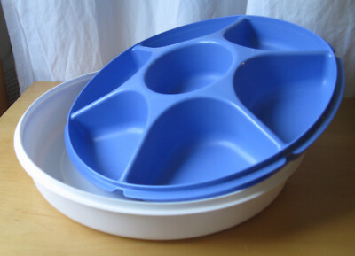TUPPERWARE - BLUE and WHITE Divided Serving Center for Veggie Dip 14
