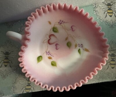 Fenton Pink Rosalene Satin Heart Shaped Nappy Dish ALS Tribute Family Signatures-image