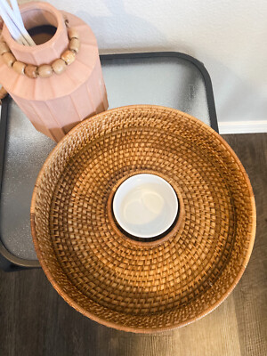 Large Rattan Chip and Dip Basket-Round- Hand Woven Server Tray-Vintage Retro-image