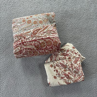 Pottery Barn Flowers Paisley Full/Queen Size Duvet Plus 2 Standard Pillow Cases-image