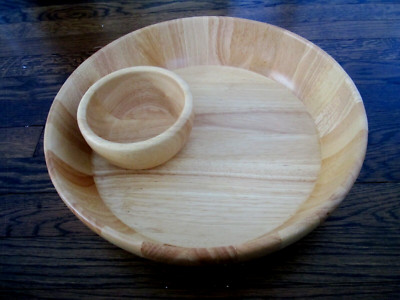 CRATE & BARREL extra-large wood chip & dip.  14