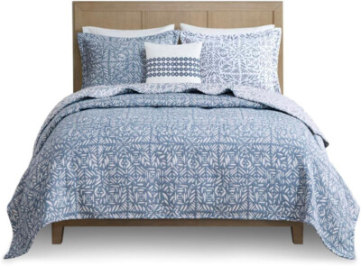MADISON PARK SIGNATURE 4 Piece Quilt Set | Queen | Blue-image