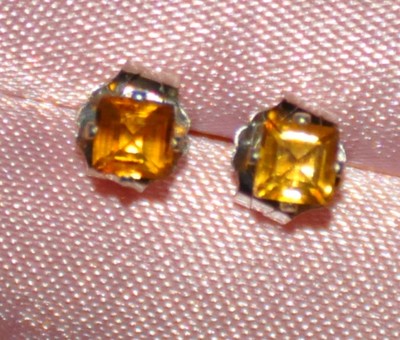 3.0MM SQUARE NATURAL GOLDEN CITRINE STUDS IN STERLING SILVER-image